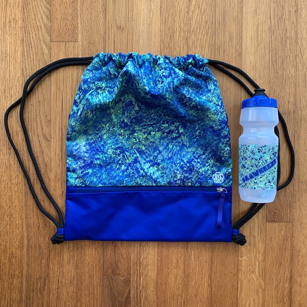 2019 Lululemon Seawheeze bag and bottle bundle
